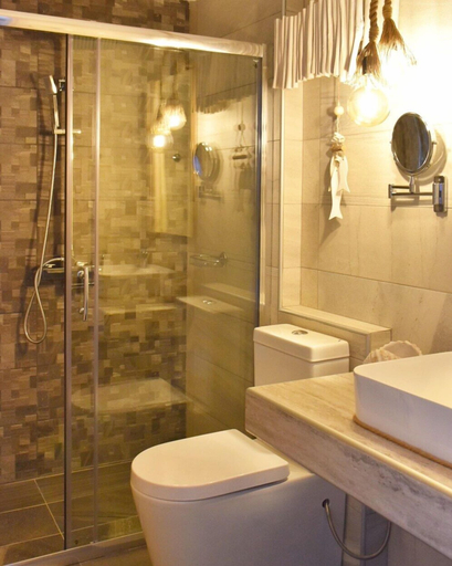 Bathroom 4, Angelos Boutique Suites, Thessaly