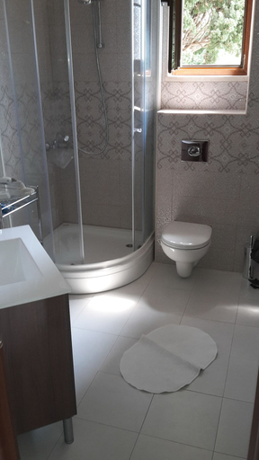 Bathroom 4, Bocche di Cattaro Apartments
