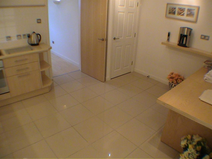Bathroom 3, Earle House Serviced Apartments, Cheshire East