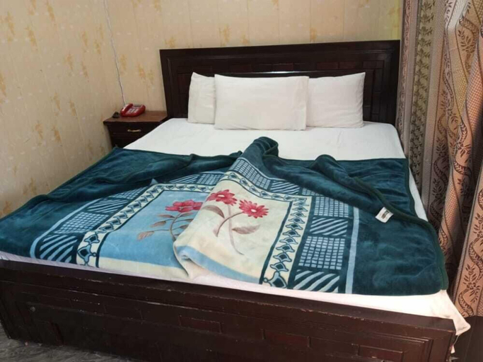 Bedroom 3, Al Marhaba Inn Hotel, Rawalpindi