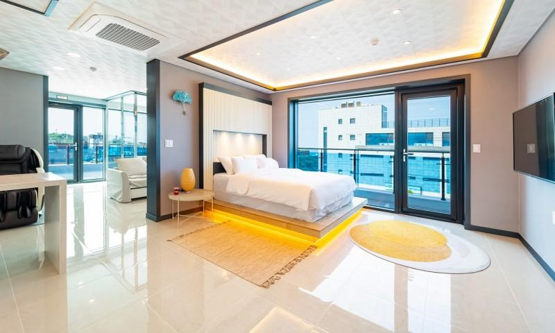 Bedroom 2, Sokcho CN Blue Pension, Goseong