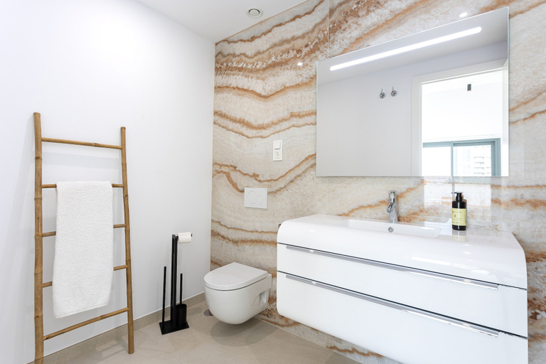Bathroom 3, Caleyro Boutique Apartments - Parking incluido, Málaga