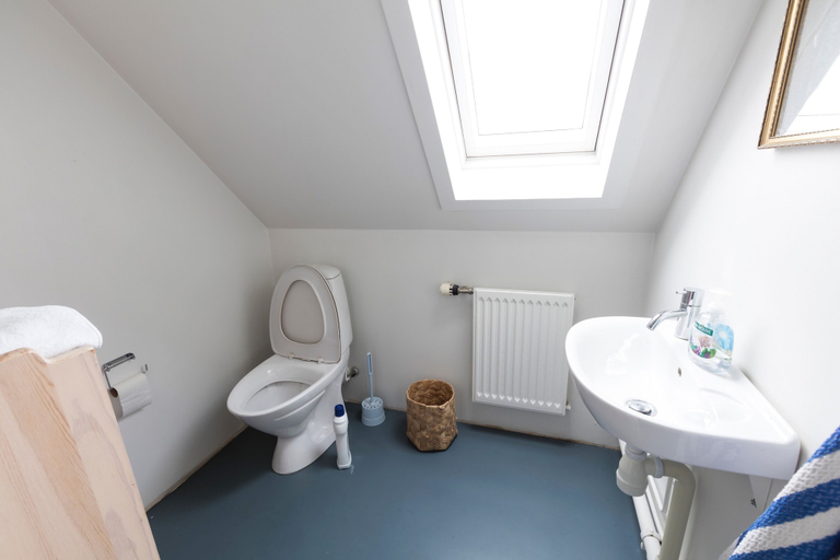 Bathroom 3, Downtown - Jørgen-Frantz - Marina, Tórshavn