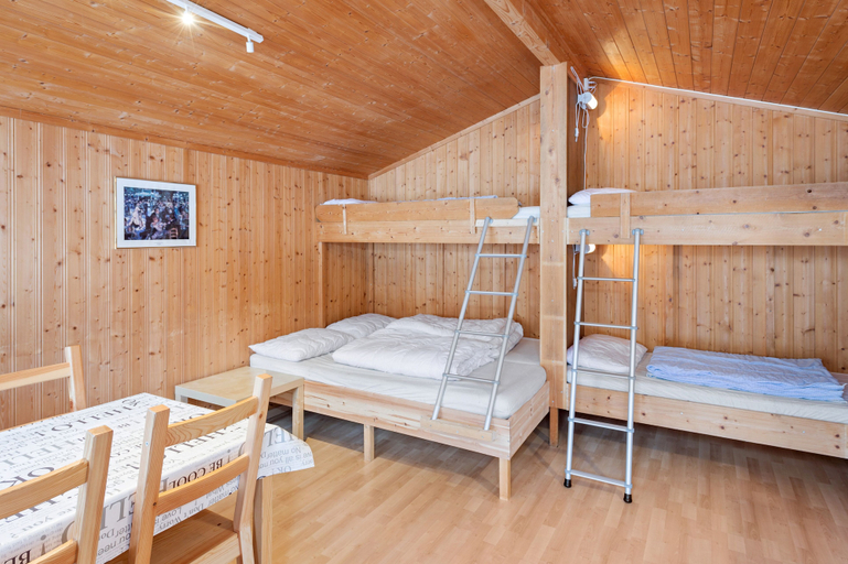Bedroom 3, Birkelund Camping, Hol