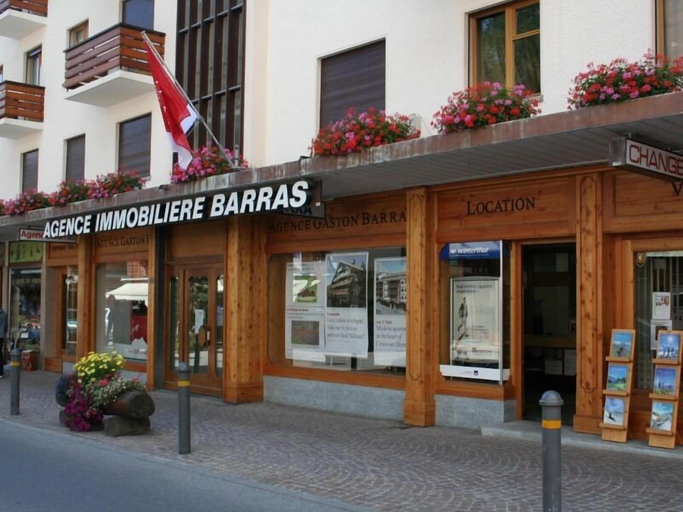 Exterior & Views, Spacious & Central - Rainbow B, Sierre