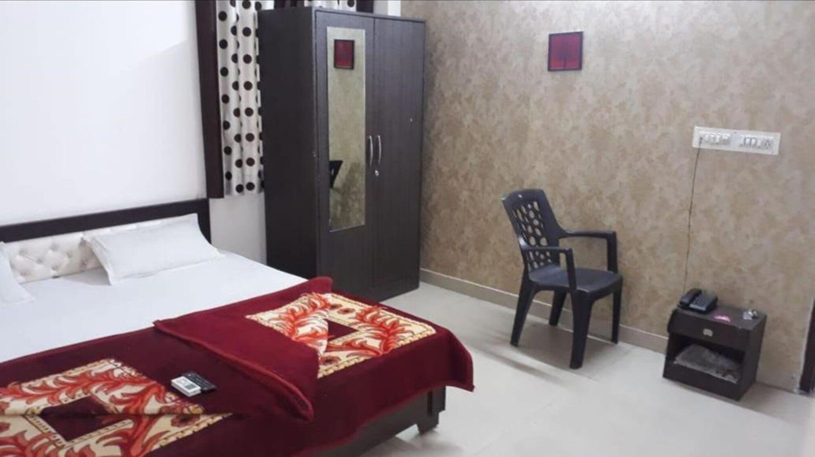 Bedroom 2, Mgh 114 Hotel Krishna Udaipur, Udaipur