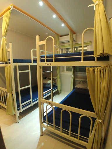 Bedroom 3, The Bomgoro Guest House in Daegu, Buk