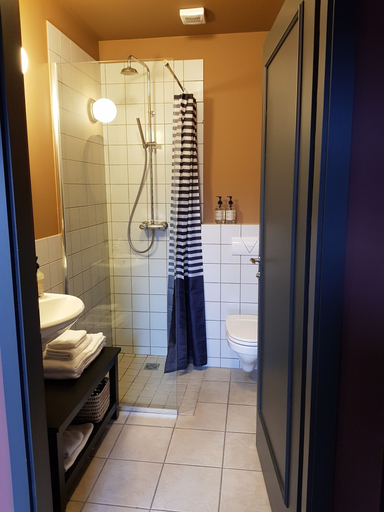 Bathroom 3, Inni - Boutique Apartments, Hveragerði