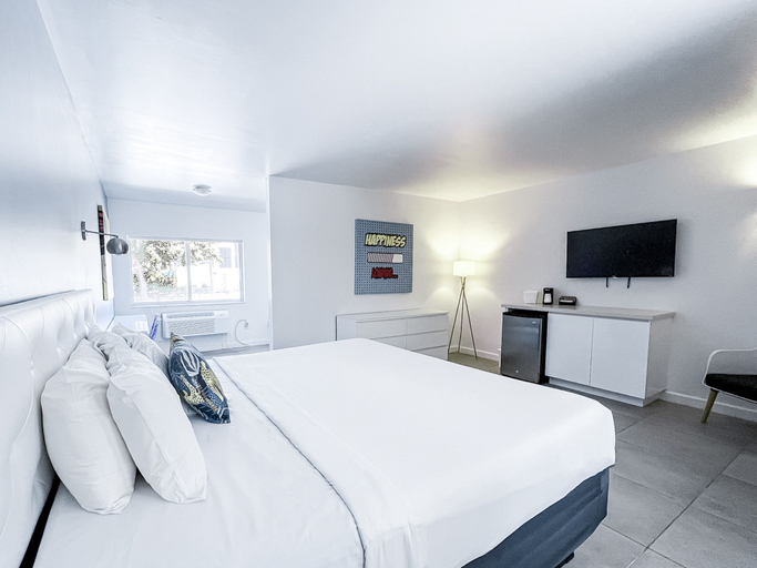 Bedroom 5, Royal Palms Resort & Spa, Broward