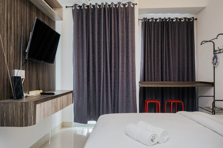 Bedroom 2, Nice And Comfy Studio At Serpong Garden Apartment, Tangerang
