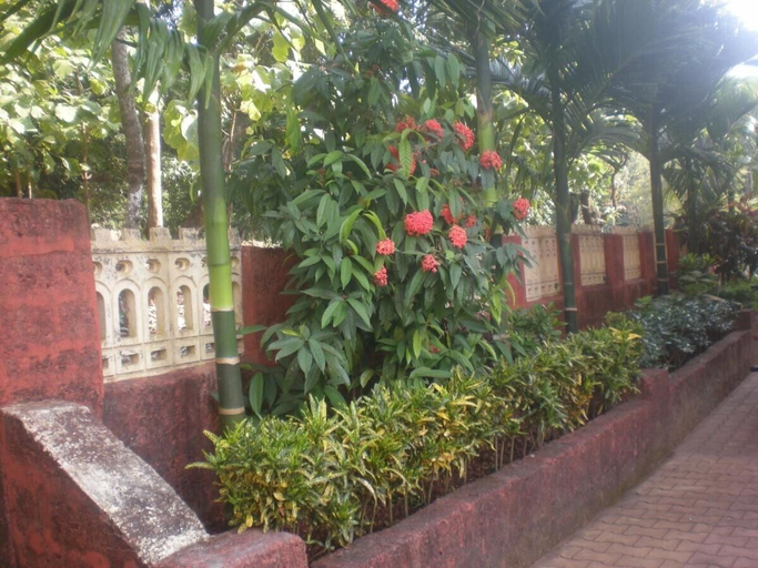 Others 4, Atithi Lodge, Ratnagiri