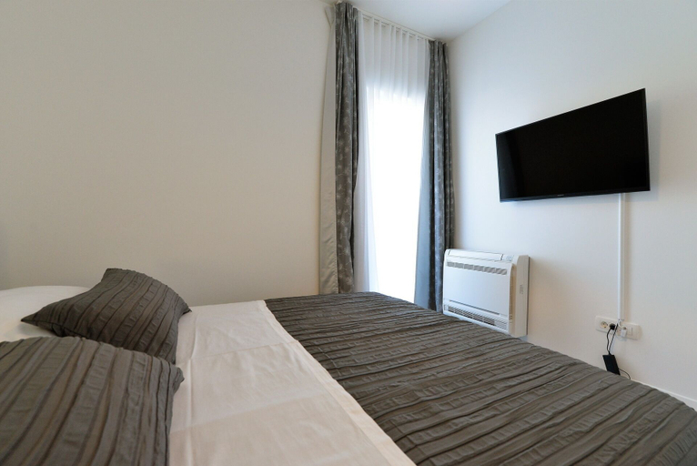 Bedroom 2, Q apartments, Murter