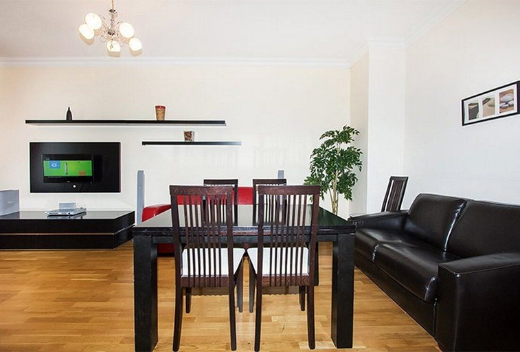 Others 5, Apartlux on Ploshchad Pobedy, Western
