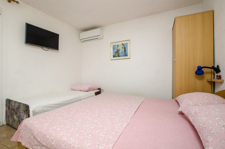 Bedroom 3, Apartments Oliva, Šolta