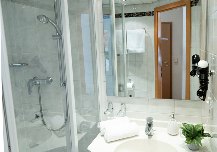 Bathroom 5, Hotel La Fleur, Bodenseekreis