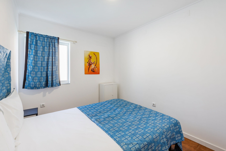 Bedroom 3, Live Laugh Love Beach Guest Home with AC, Vila Nova de Gaia