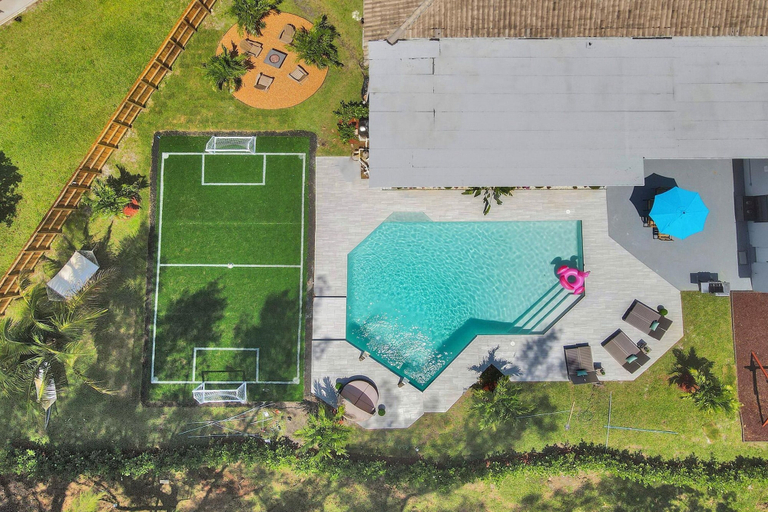 Exterior & Views 2, 7 Br Home with Pool Gameroom & Soccer, Broward