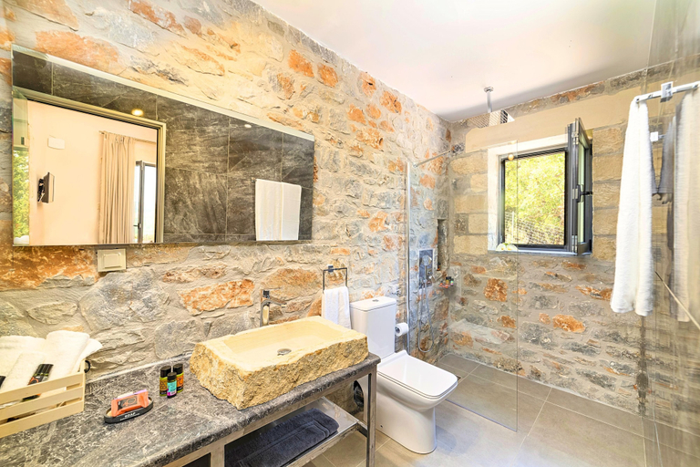 Bathroom 3, Villa Vardis Heated Pool, Crete