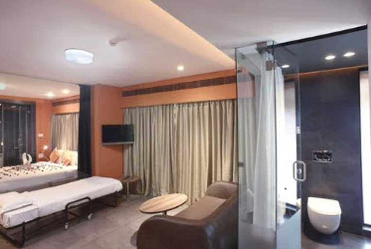 Bedroom 3, Fahrenheit Hotel, North Goa