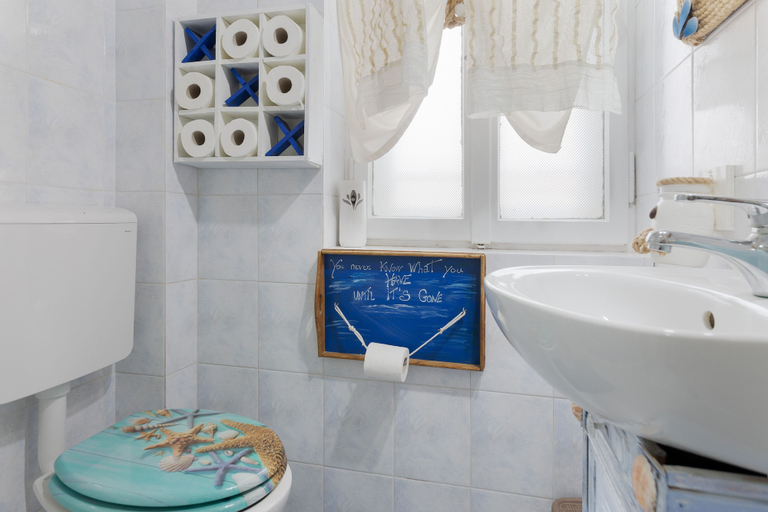 Bathroom 4, Lodge & Art, Trieste