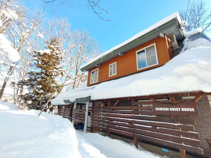 Exterior & Views 1, Keimichi Guest House, Hakuba