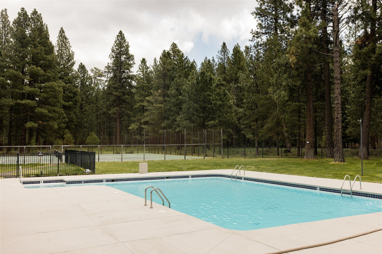 Sport & Beauty, Lake Creek Lodge, Jefferson