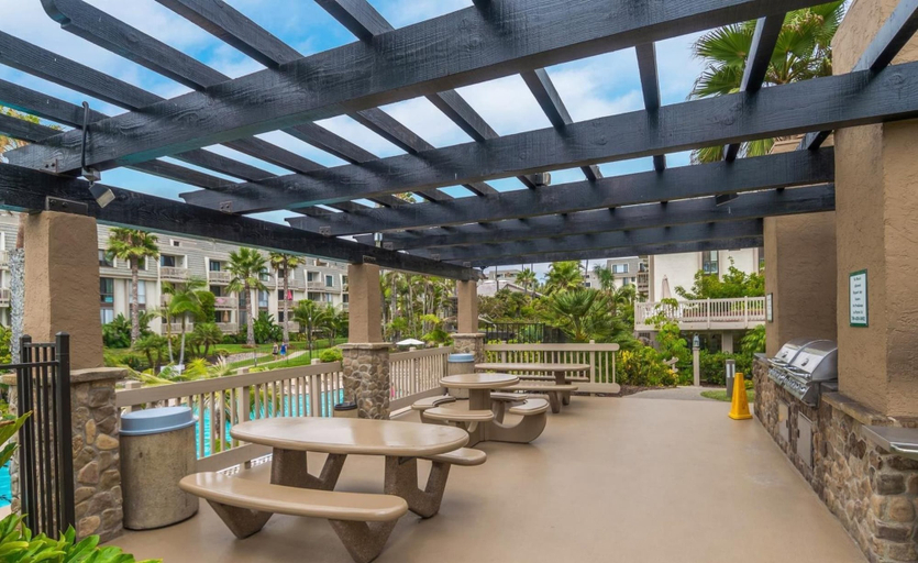 Food & Drinks, Our Ocean View, San Diego