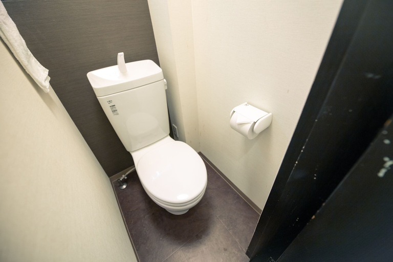 Bathroom 4, Wa Art Rooftop House Namba station, Osaka