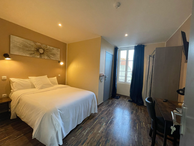 Bedroom 2, Leclerc hôtel, Sarthe