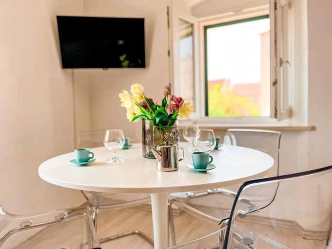 Others 4, Central Apartment Bol, Bol