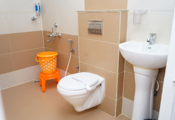 Bathroom 3, The Hill Side, The Nilgiris