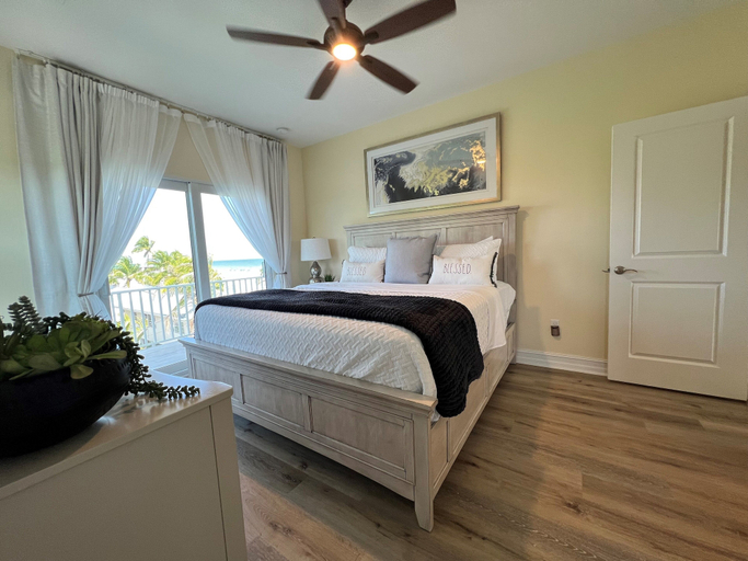 Bedroom 3, White Sugar Sands, Lee