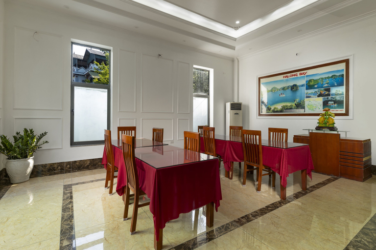 Food & Drinks 5, Airport Transit Hotel, Sóc Sơn