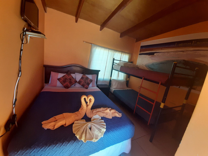 Bedroom 3, Hostal Nuevo Sol y Viento, El Loa