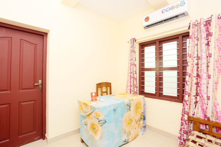 Bedroom 2, Peace Rooms Trivandrum, Thiruvananthapuram
