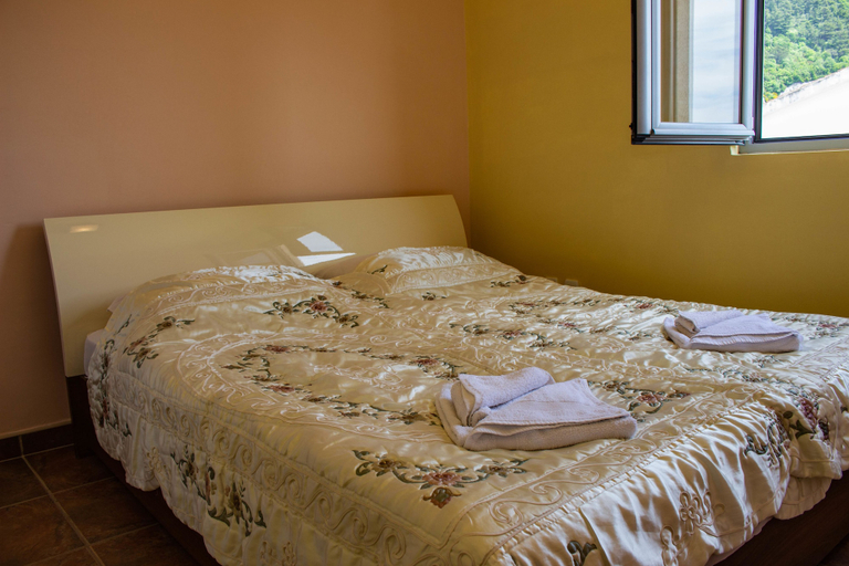 Bedroom 3, Sea Side Luxury Apartment