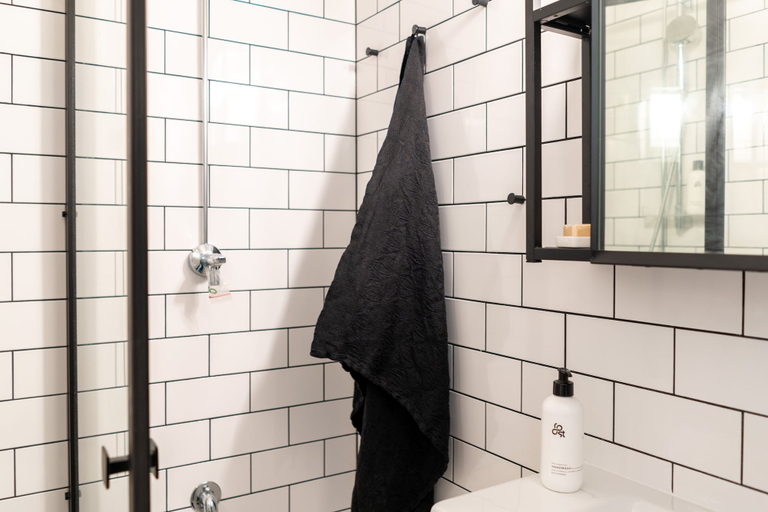 Bathroom 4, Helsinki home by Johanna Gullichsen, Uusimaa
