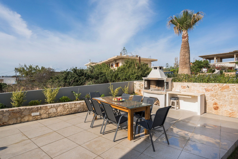 Others 5, Villa Jarko, Crete