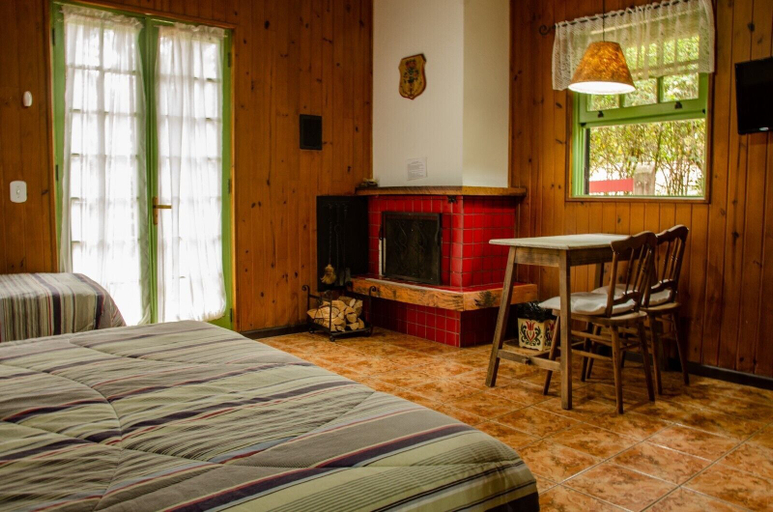 Bedroom 2, Pousada El Brujo, Camanducaia