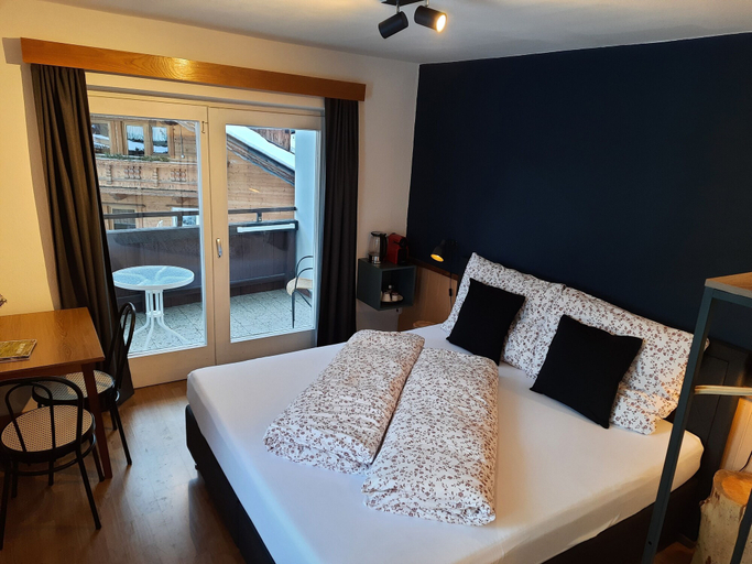 Bedroom 2, Gästehaus Enzian, Lienz