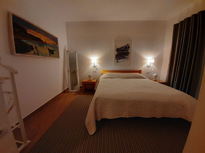 Bedroom 3, Vasiliki Beachfront Luxury Apartment, Sarandës