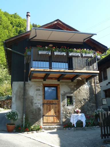 Primary image, La Petite Grange, Aigle