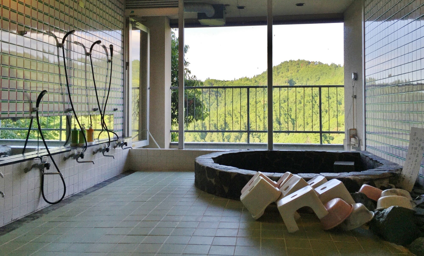 Bathroom 3, Ebisukan, Yoshino