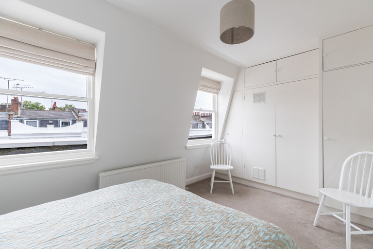 Bedroom 3, JOIVY Pimlico Flat with Terrace for 3, London