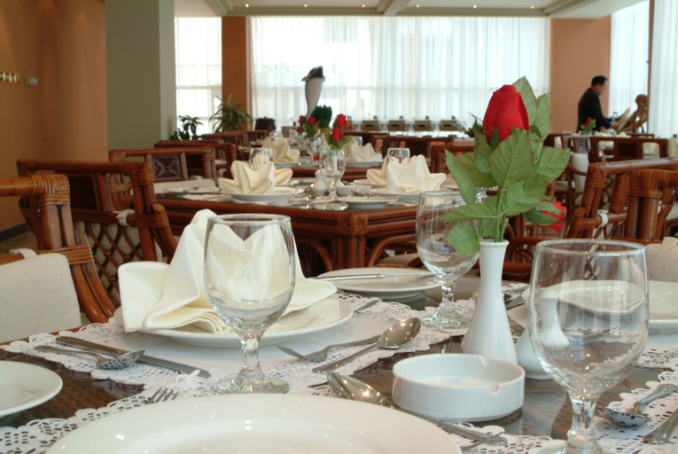 Food & Drinks 3, Imperial Hotel