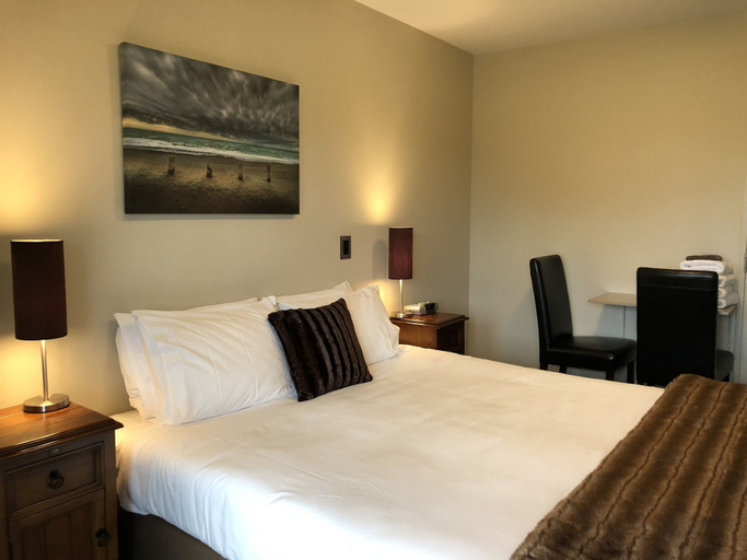 Bedroom 3, Lake Brunner Longhouse, Grey