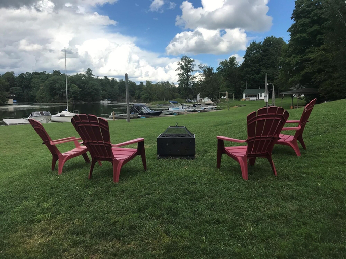 Others 5, Sunny Acres Resort and Marina, Leeds and Grenville