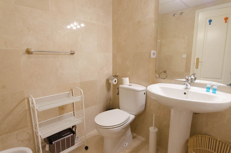Bathroom, Apartamento Puerta del Mar, Málaga