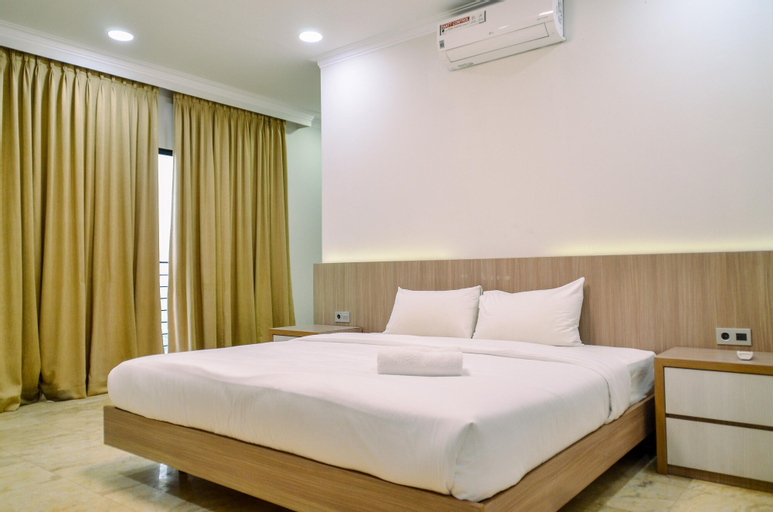 Bedroom 3, Fully Furnished with Spacious Design 3BR Penthouse Kondominium Golf Karawaci Apartment By Travelio, Tangerang