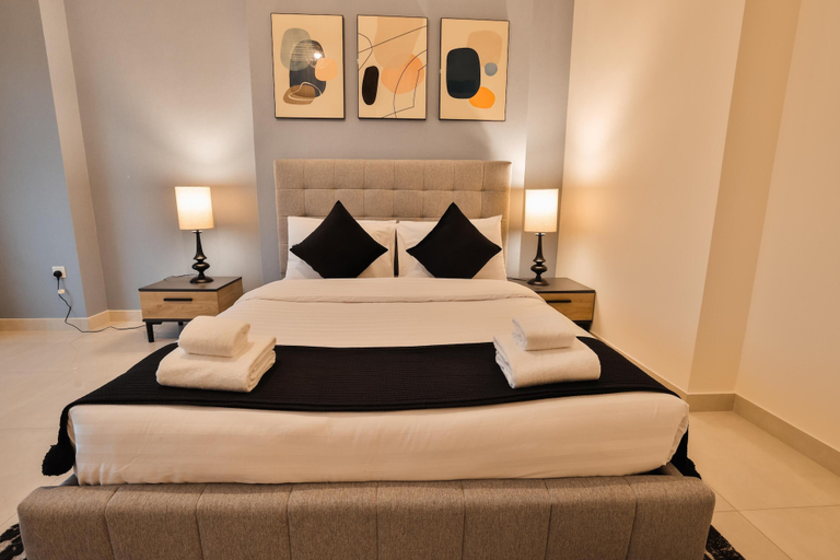 Room 4, Luxe 1Bed Apt - Balcony & View, Dubai